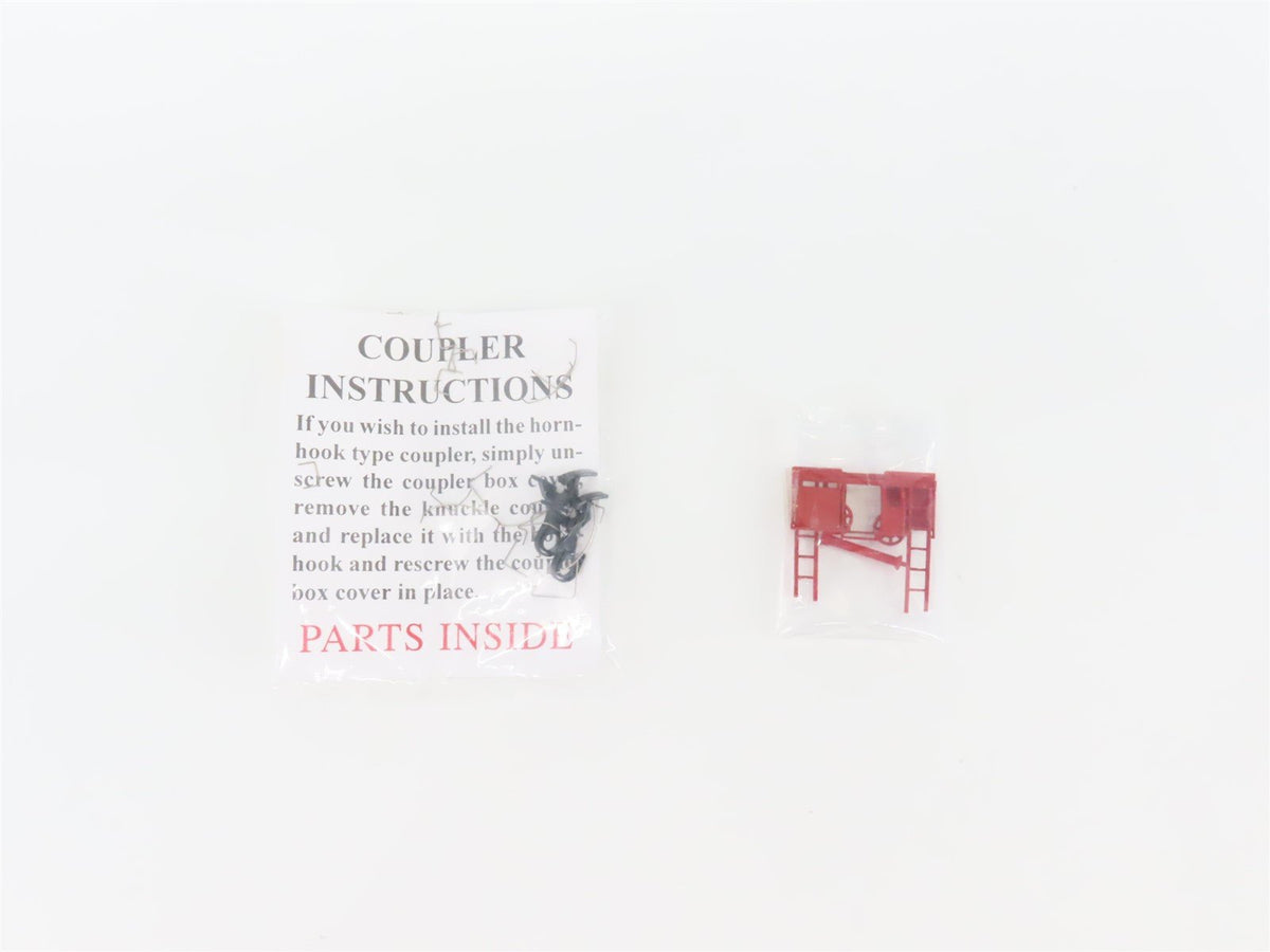 HO Scale Walthers 932-7506 CNW Chicago &amp; North Western 30&#39; Wood Caboose #12008