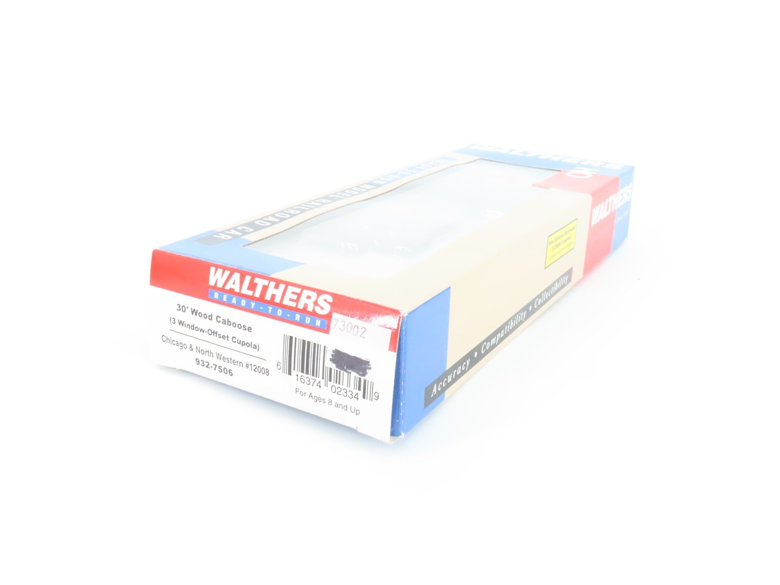 HO Scale Walthers 932-7506 CNW Chicago & North Western 30' Wood Caboose #12008