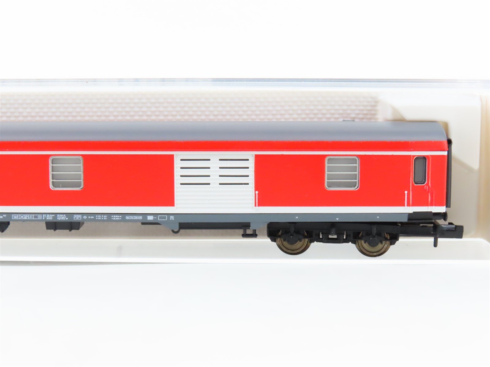 N Scale Fleischmann 8150K DB-AG German Baggage Passenger Car #304-9