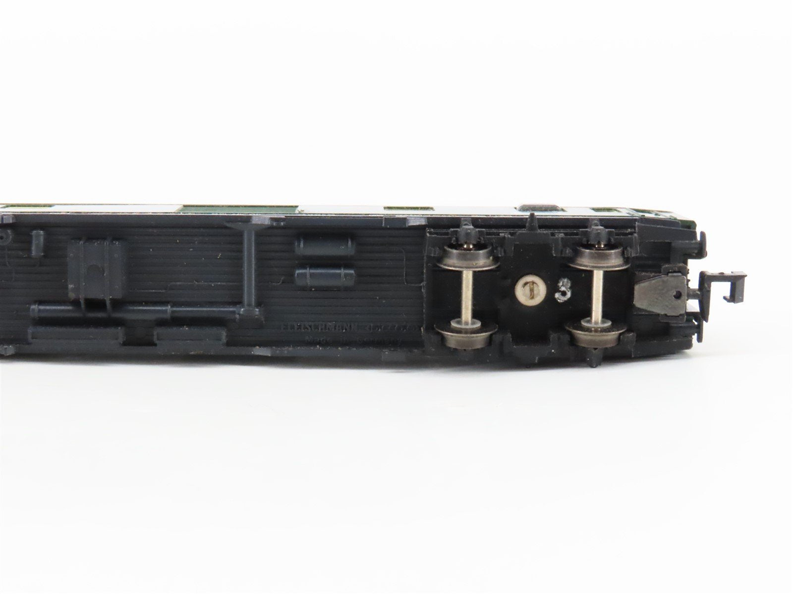 N Scale Fleischmann 8100 DB German Baggage Passenger Car #010-1