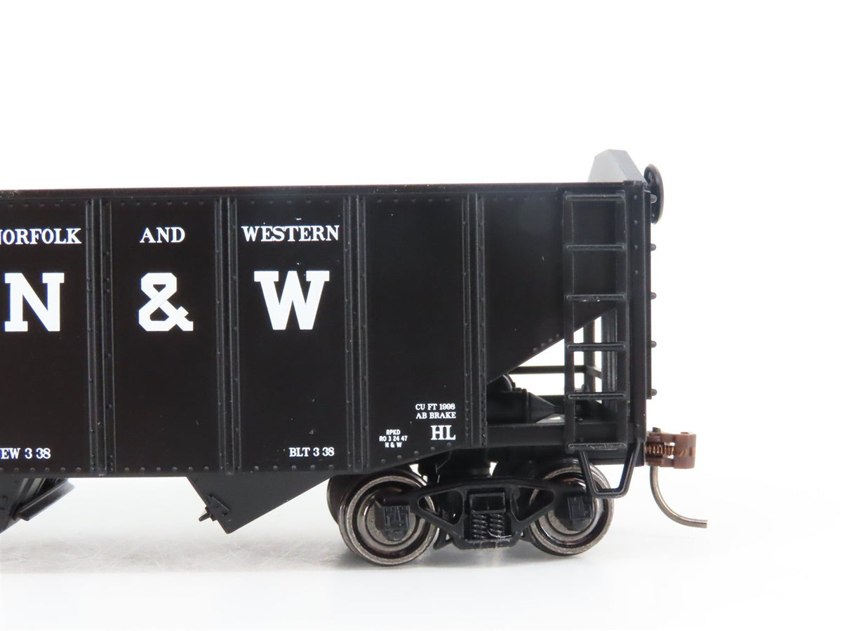 HO Scale Bowser 41404 N&amp;W Norfolk &amp; Western 2-Bay Open Hopper #38003