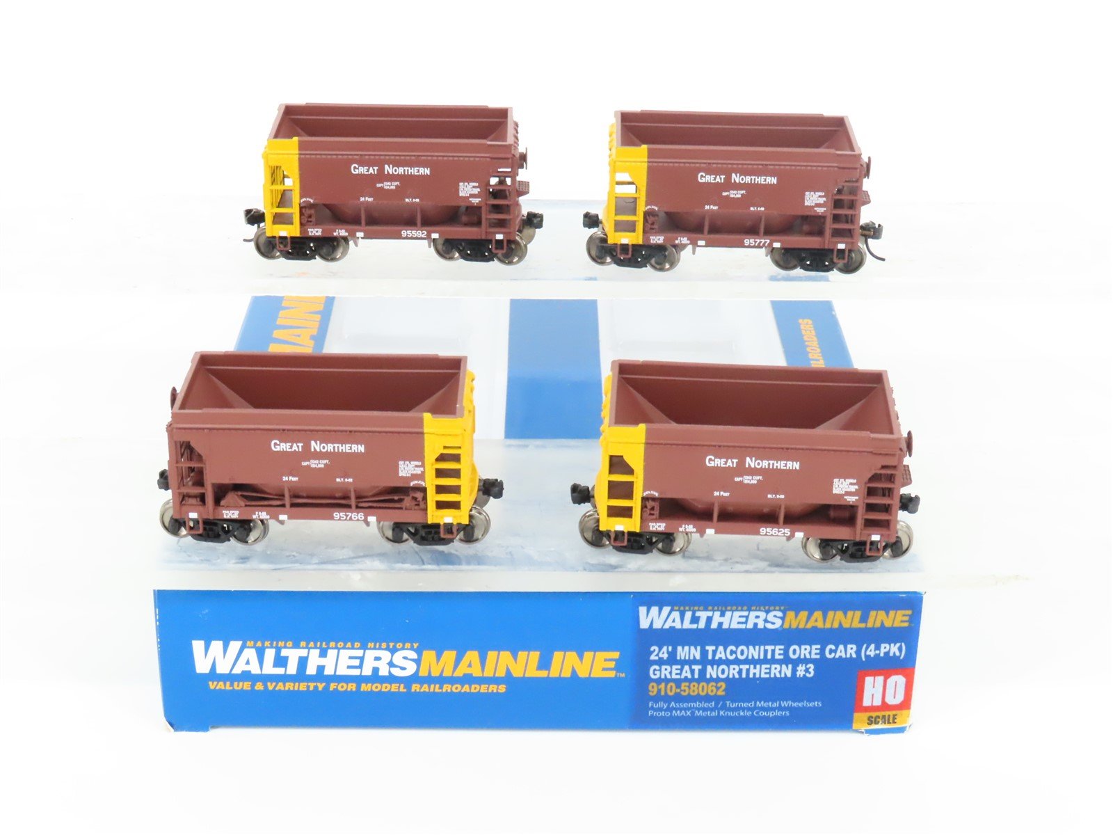 HO Scale Walthers Mainline 910-58062 GN Great Northern 24' Ore Car 4-Pack