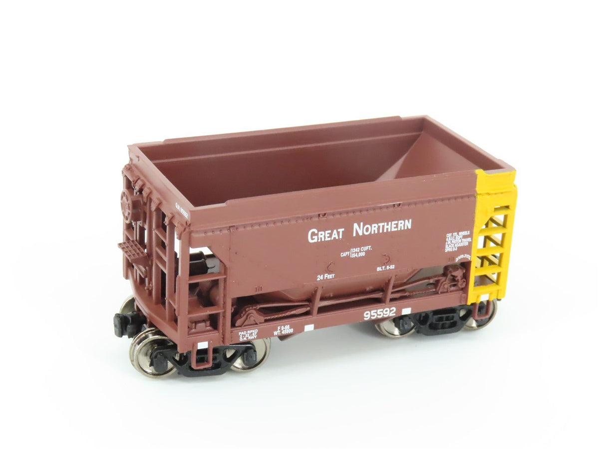 HO Scale Walthers Mainline 910-58062 GN Great Northern 24&#39; Ore Car 4-Pack
