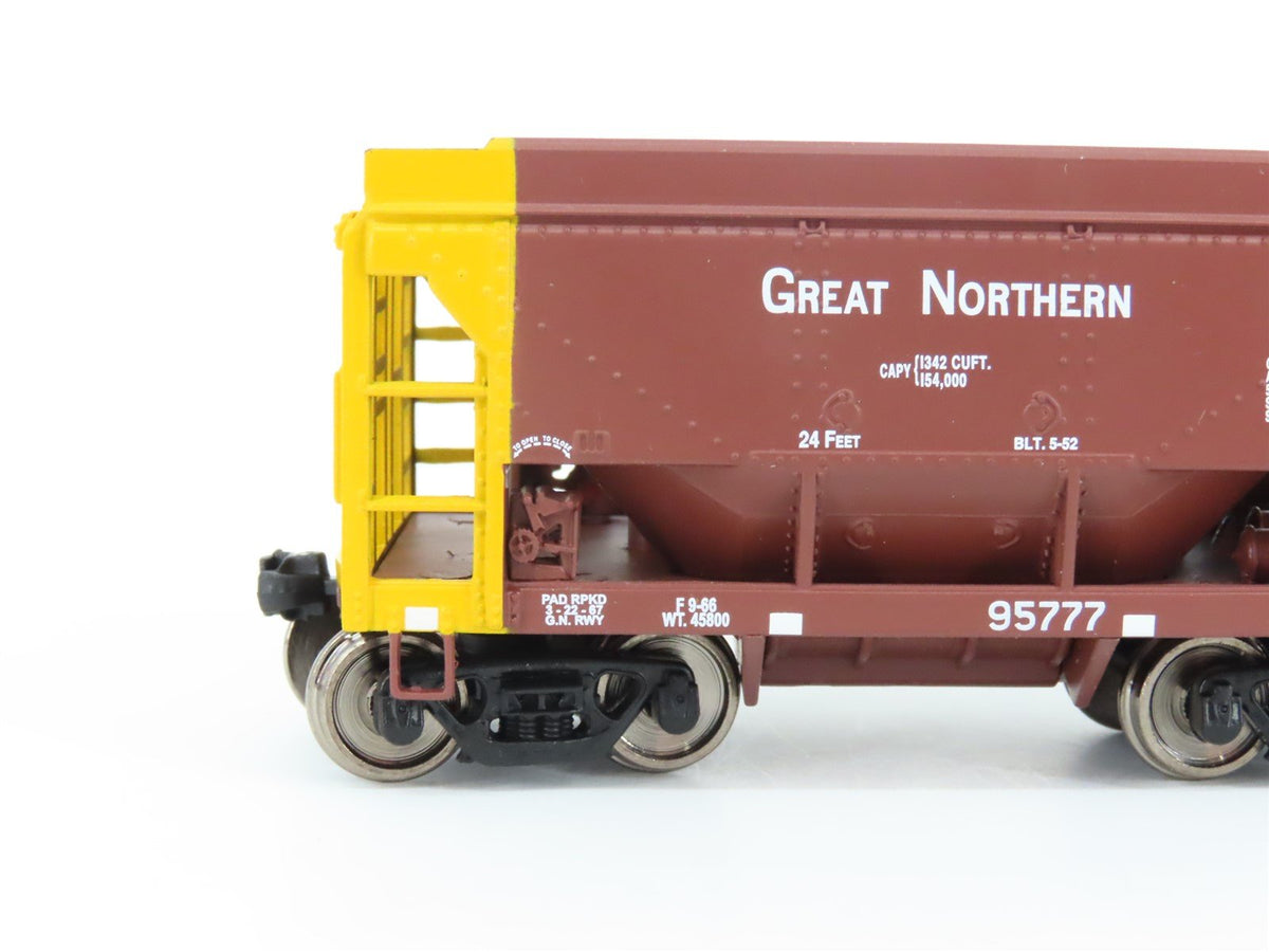 HO Scale Walthers Mainline 910-58062 GN Great Northern 24&#39; Ore Car 4-Pack