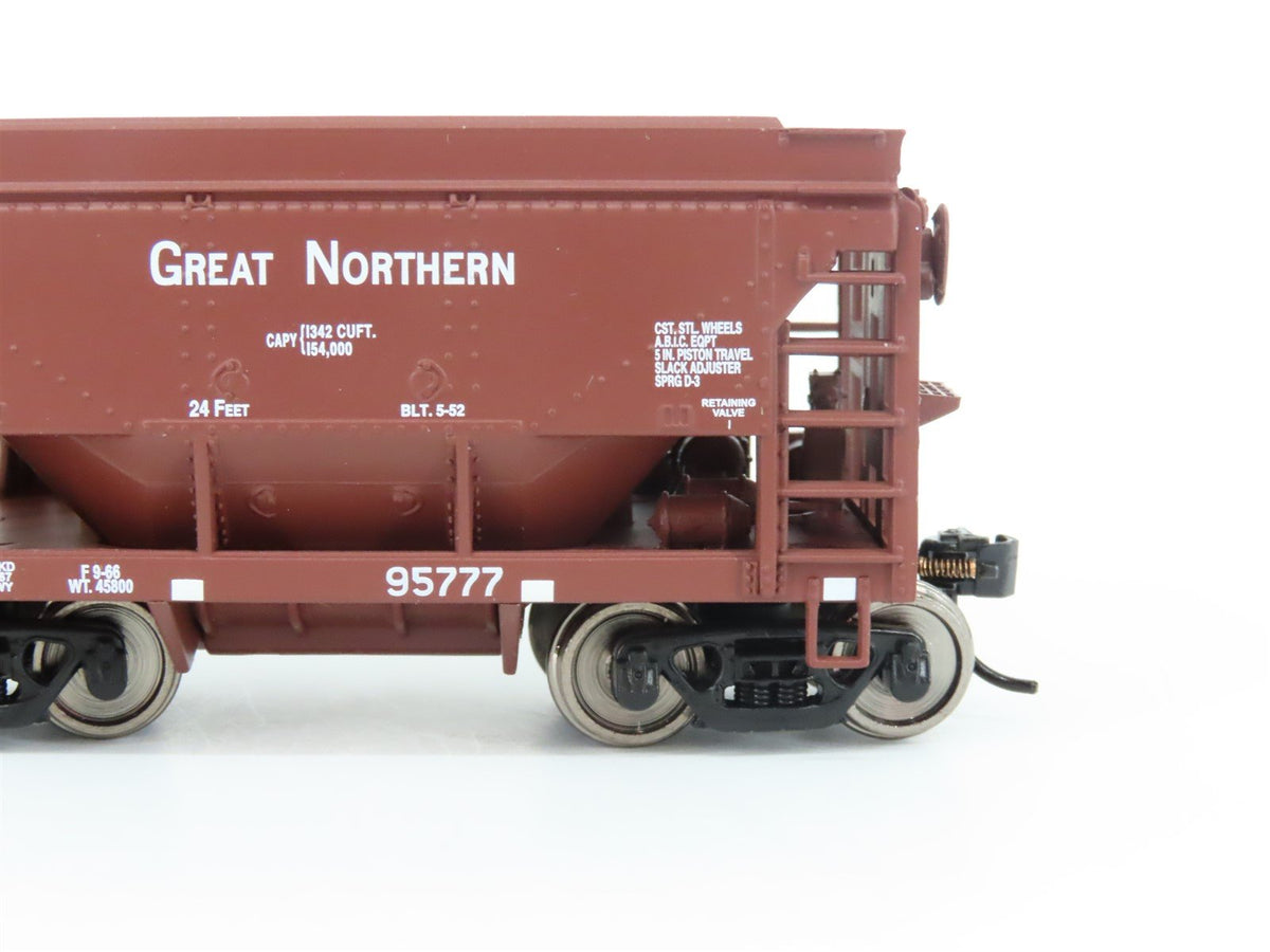 HO Scale Walthers Mainline 910-58062 GN Great Northern 24&#39; Ore Car 4-Pack