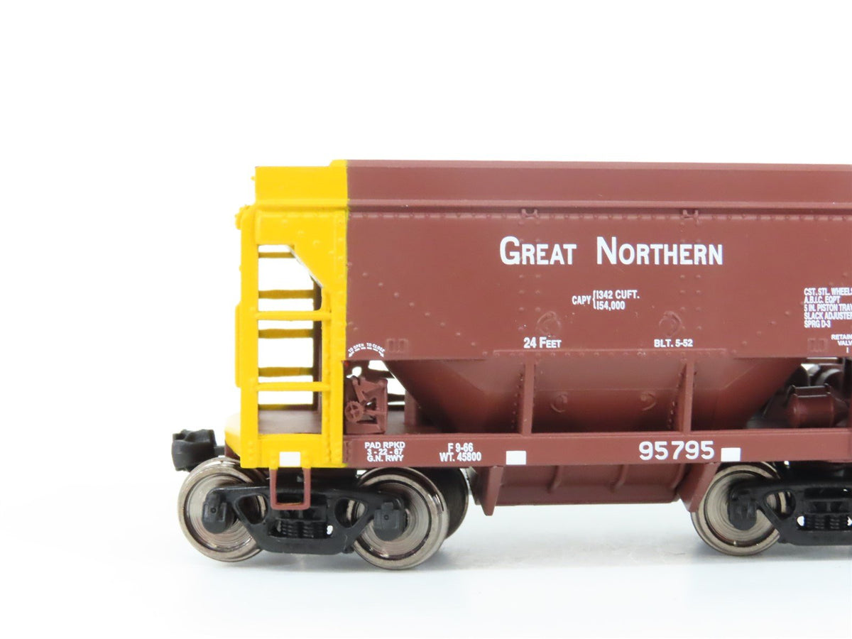 HO Scale Walthers Mainline 910-58061 GN Great Northern 24&#39; Ore Car 4-Pack