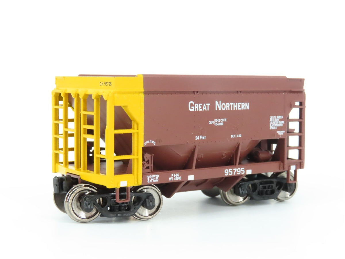 HO Scale Walthers Mainline 910-58061 GN Great Northern 24&#39; Ore Car 4-Pack
