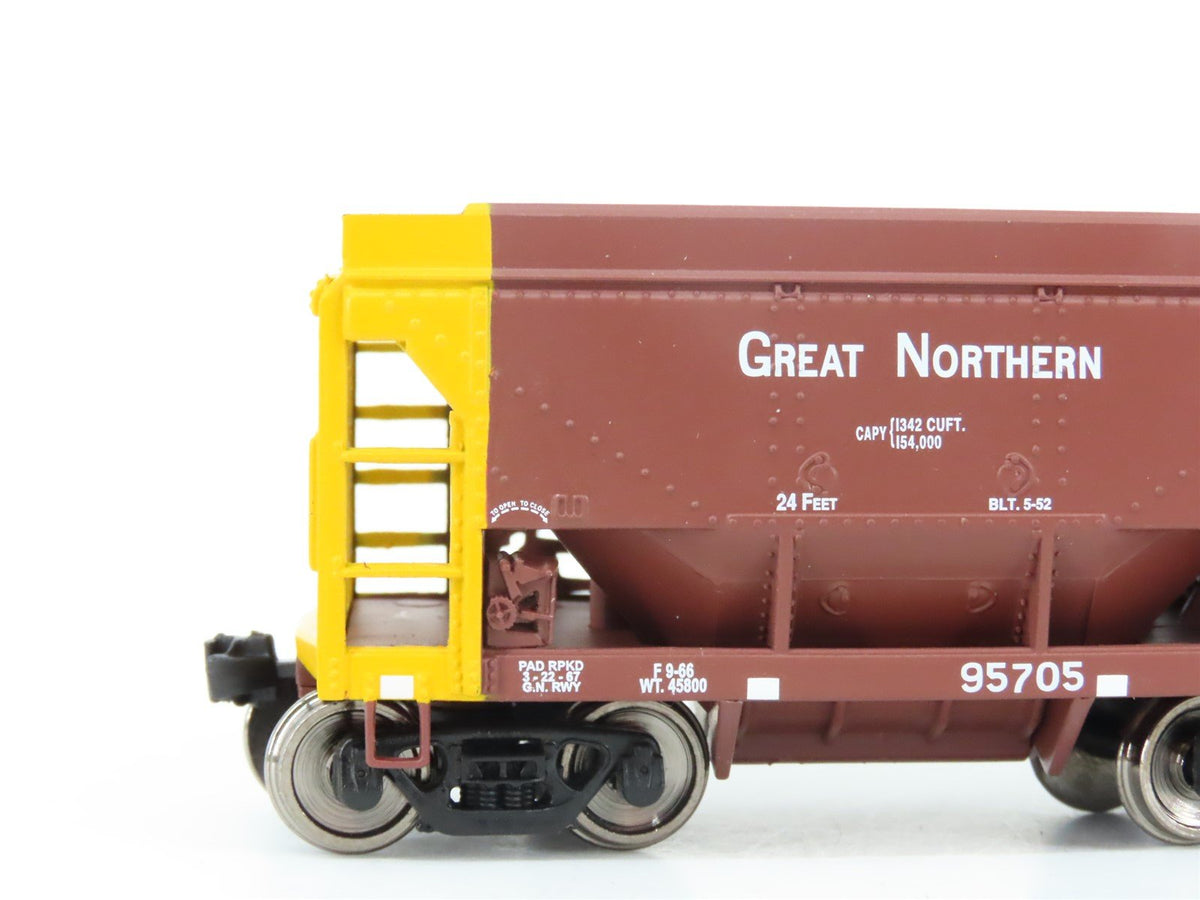 HO Scale Walthers Mainline 910-58061 GN Great Northern 24&#39; Ore Car 4-Pack