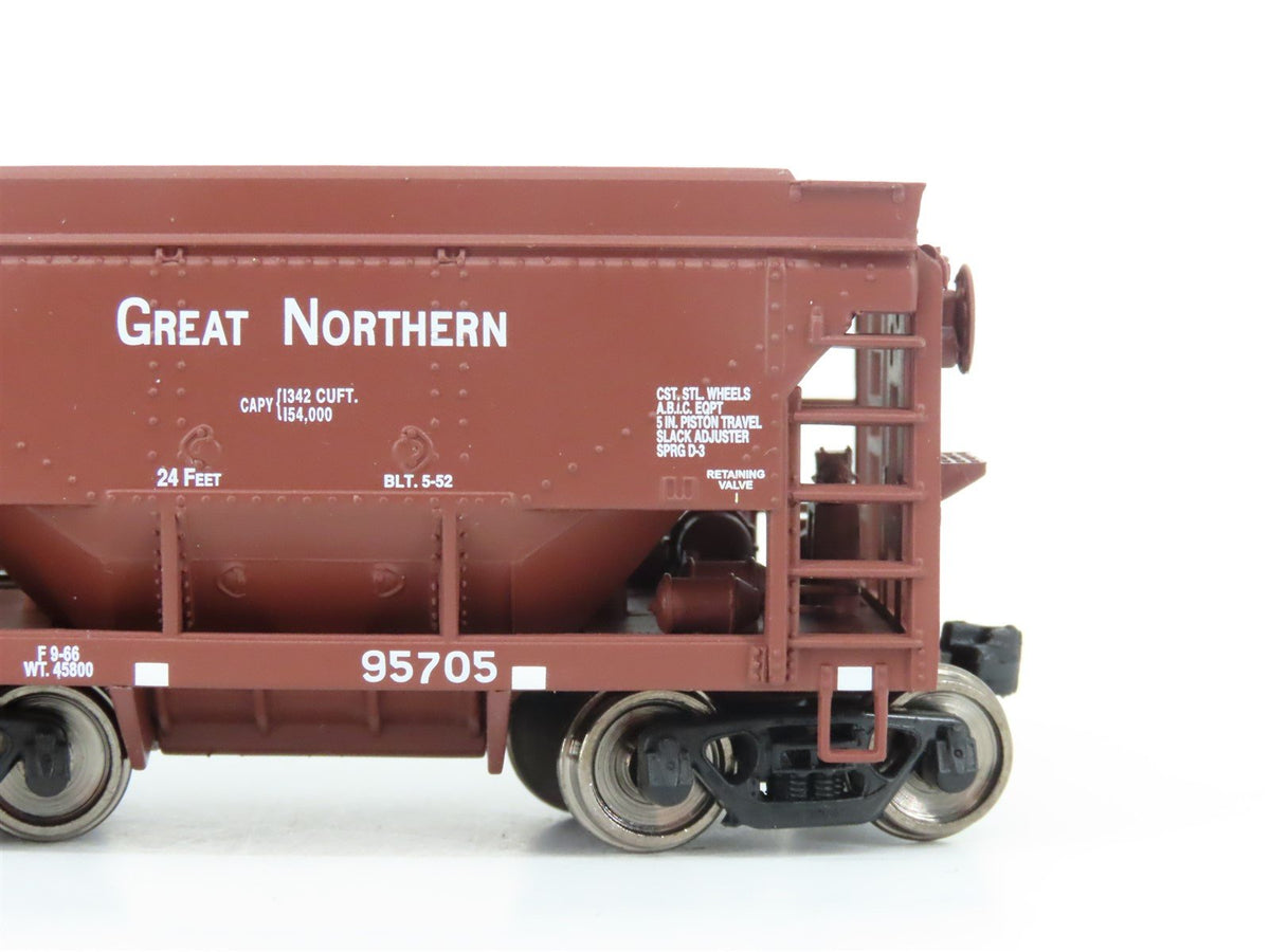 HO Scale Walthers Mainline 910-58061 GN Great Northern 24&#39; Ore Car 4-Pack