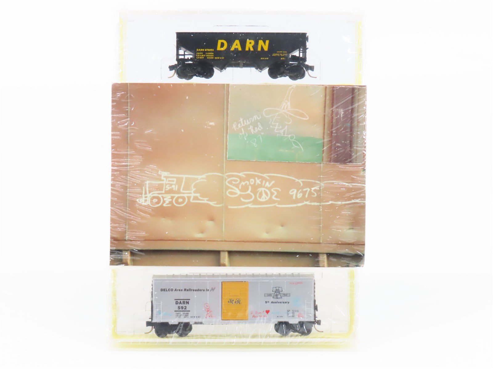 N Micro-Trains MTL DARN Delco Area Railroaders Freight 2-Pack Sealed w/ Graffiti