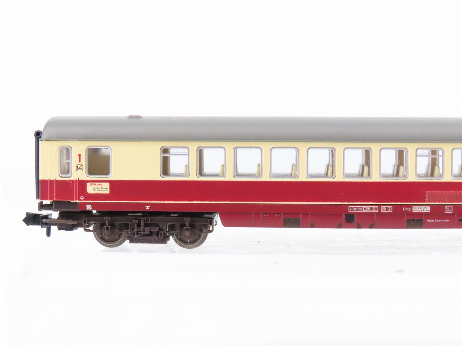 N Scale Fleischmann DB German 1st Class Coach Passenger Car #050-5