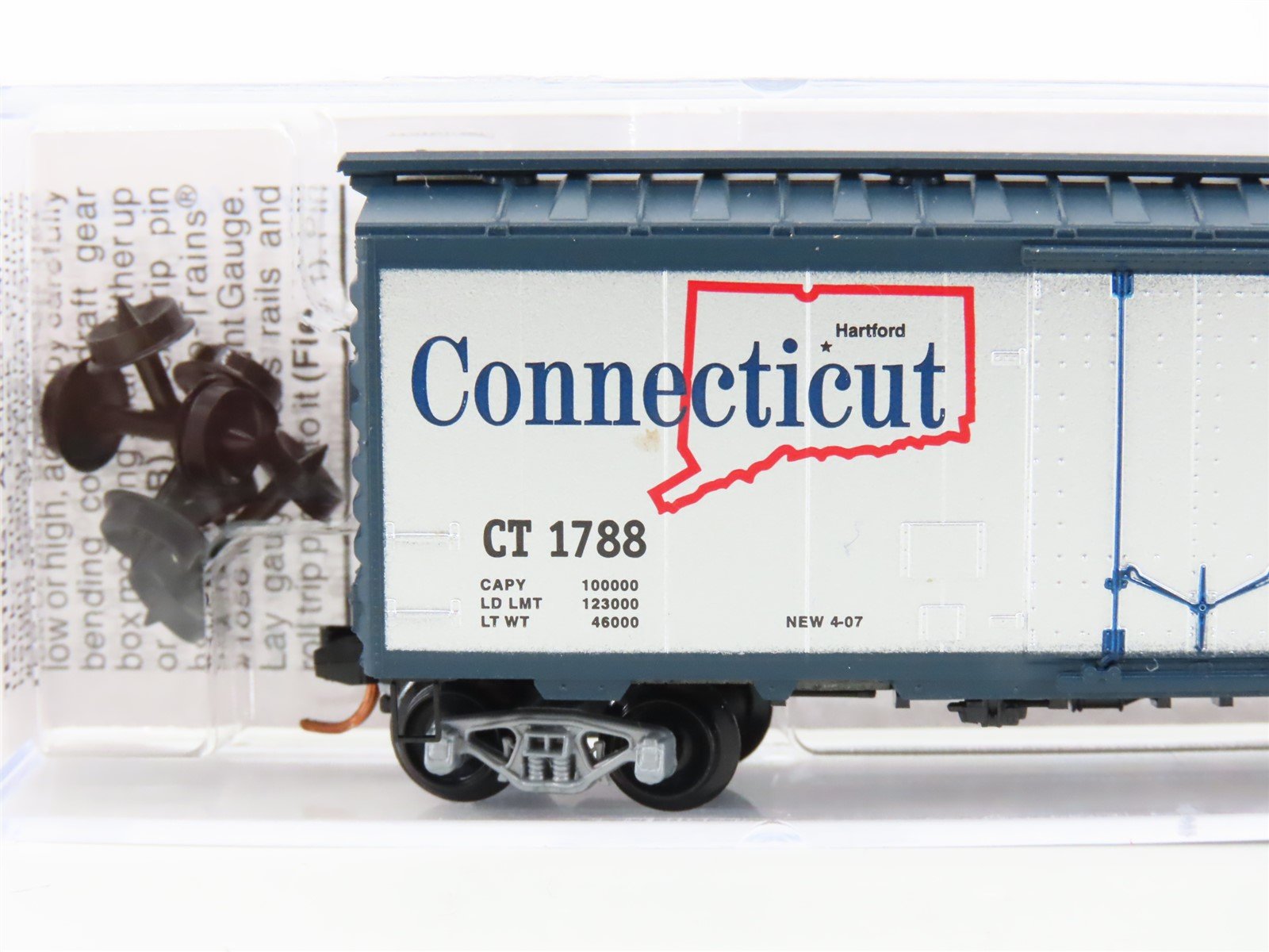 N Scale Micro-Trains MTL 02100412 CT Connecticut State Plug Door Box Car 1788