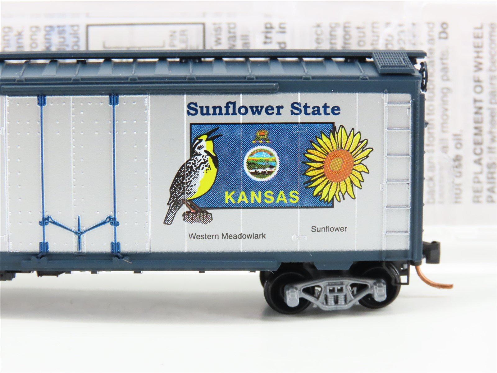 N Scale Micro-Trains MTL 02100396 KS Kansas State 40' Plug Door Box Car 1861