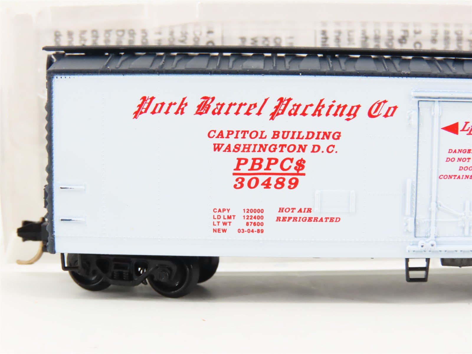 N Scale Micro-Trains MTL PBPC Pork Barrel Packing Co Mechanical Reefer #30489