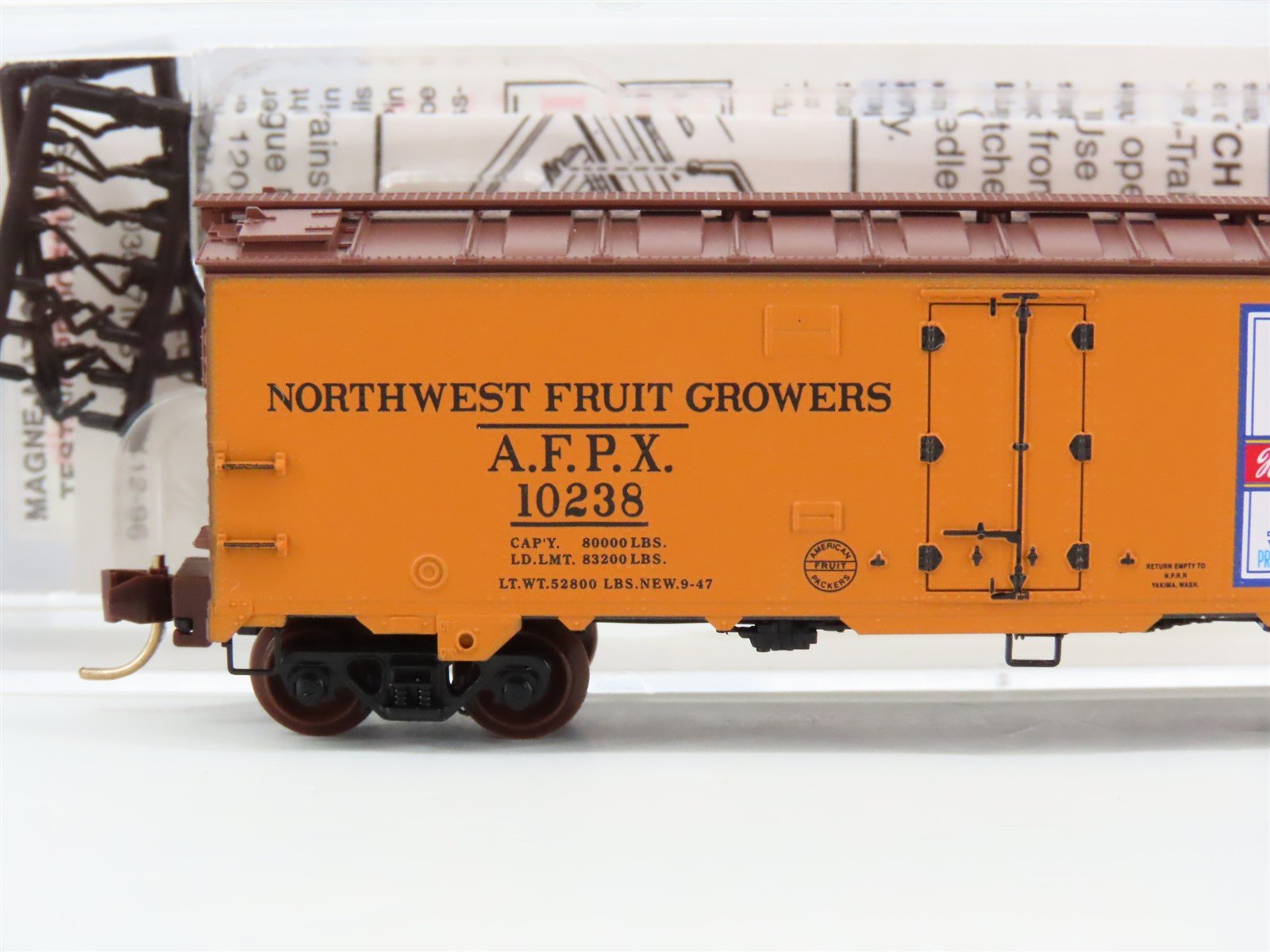 N Micro-Trains MTL AFPX Northwest Fruit Growers Independent Fruits Reefer 10238