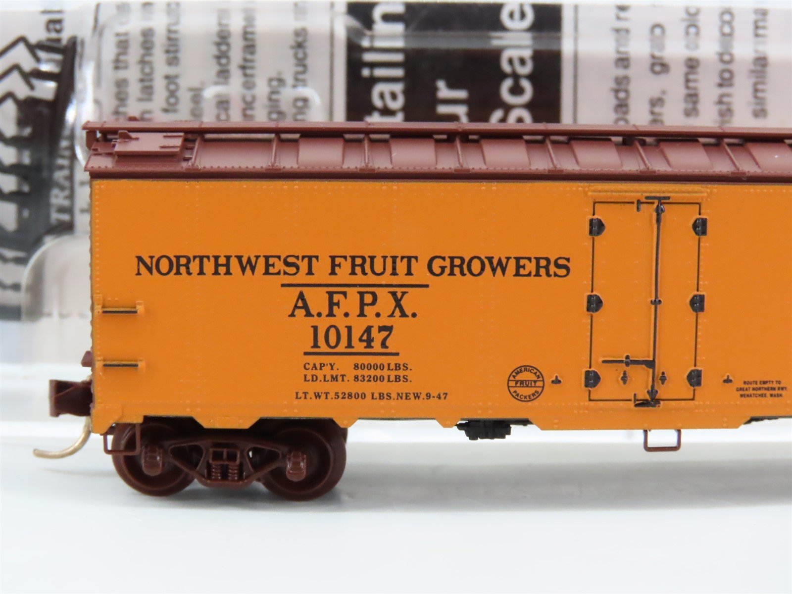 N Micro-Trains MTL AFPX Northwest Fruit Growers Cascadian Apples Reefer 10147