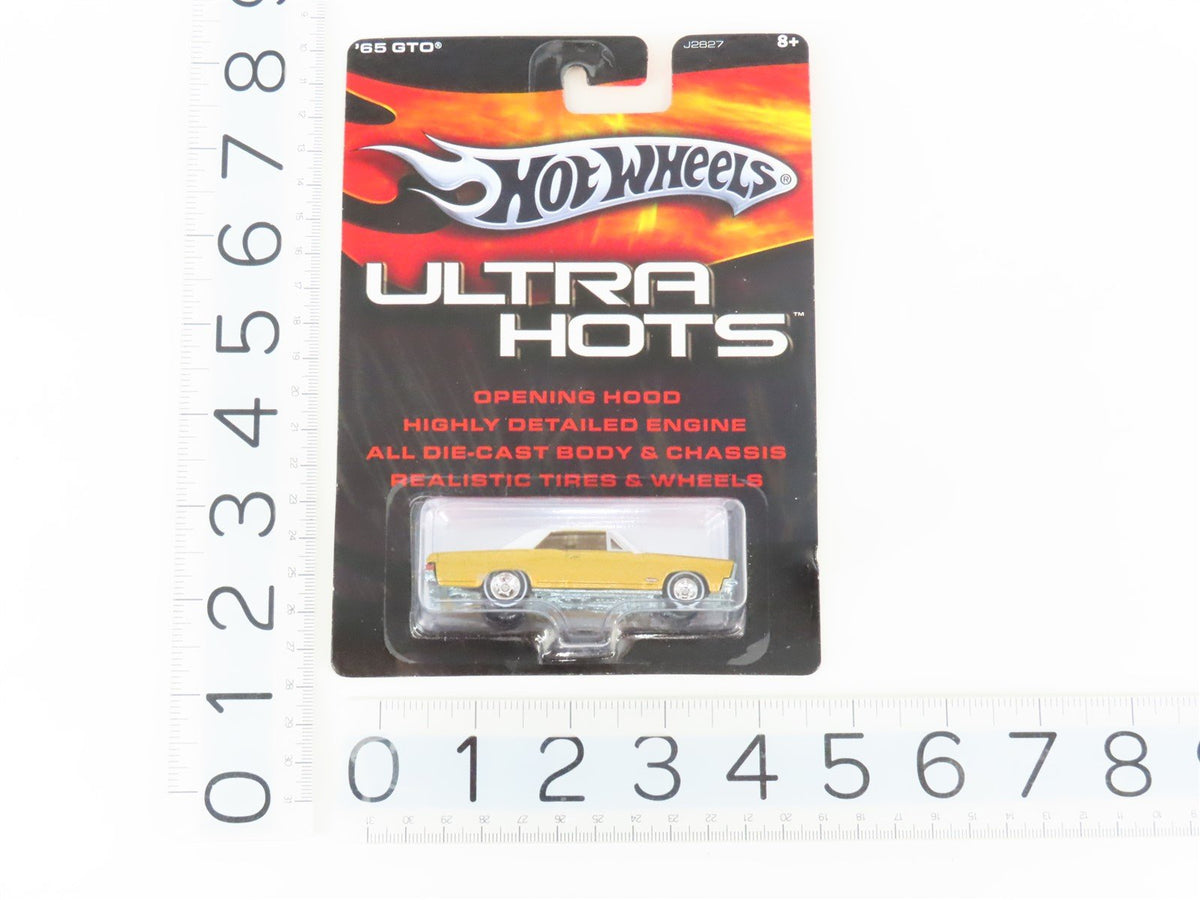 LOT of 12 Hot Wheels Ultra Hots Die-Cast Camaro, GTO, &amp; Nomad Cars