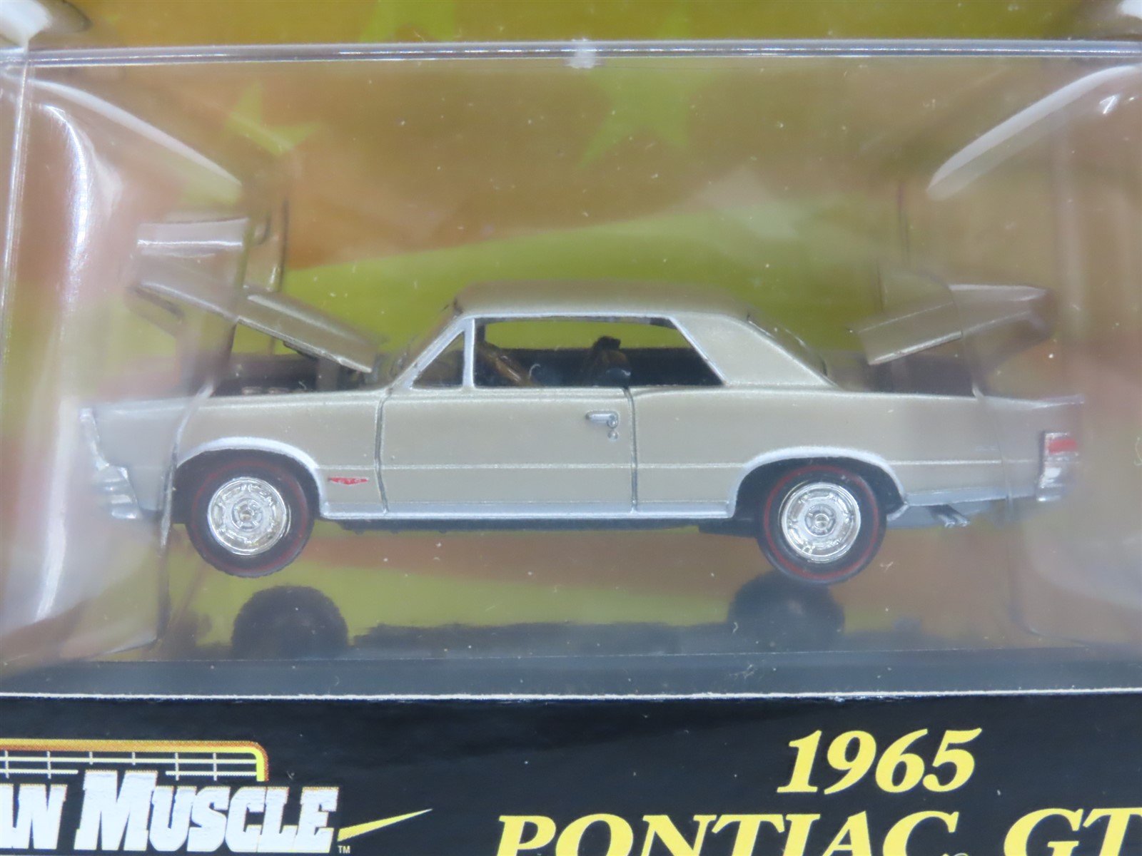 1:64 Scale American Muscle 32366 Die-Cast 1965 Pontiac GTO Car