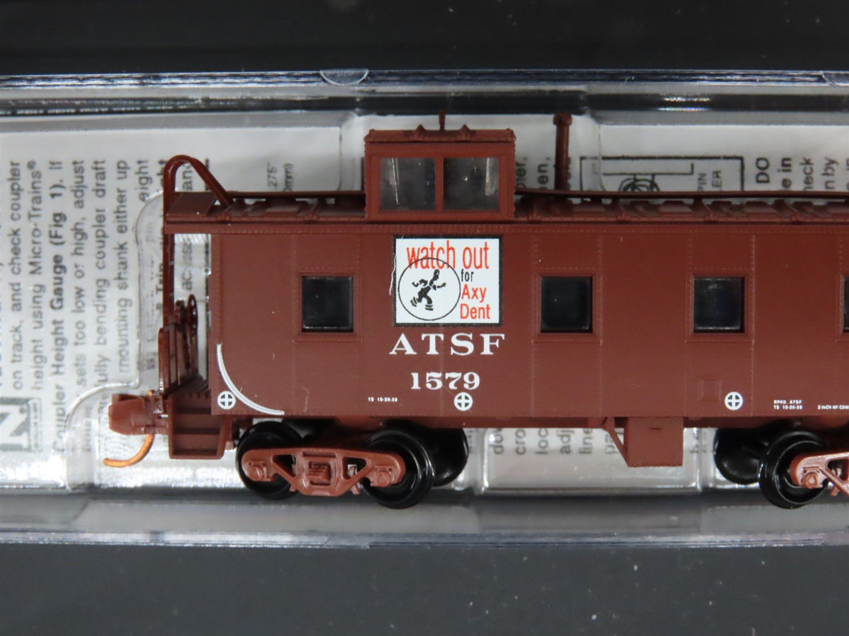 N Scale Micro-Trains MTL 10000370 ATSF Santa Fe Safety Caboose 2-Pack