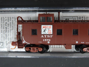 N Scale Micro-Trains MTL 10000370 ATSF Santa Fe Safety Caboose 2-Pack