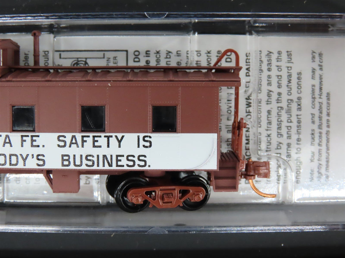 N Scale Micro-Trains MTL 10000370 ATSF Santa Fe Safety Caboose 2-Pack