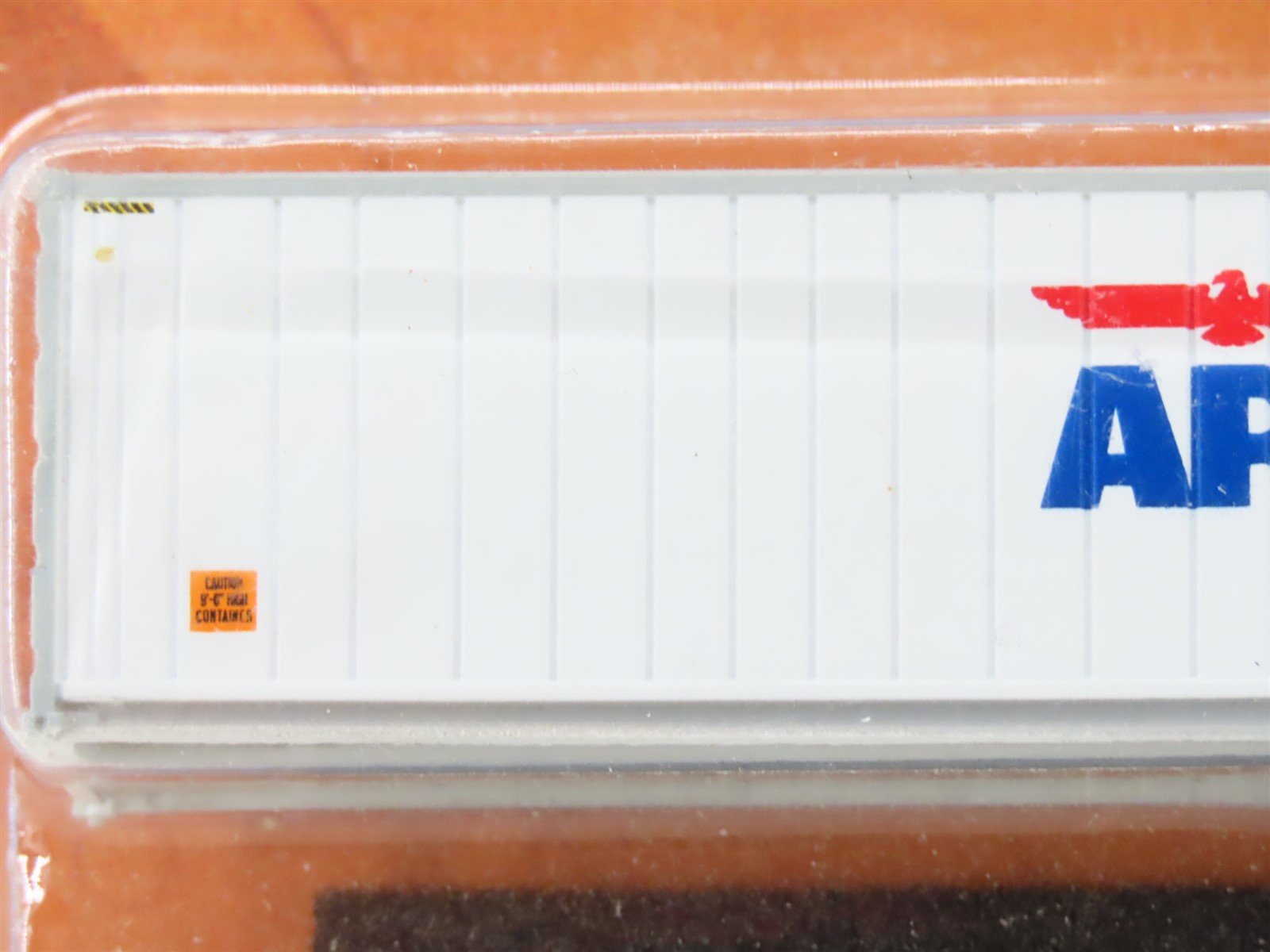 N Scale JTC Model Trains 406502 APL 40' High-Cube Reefer Containers 6-Pack