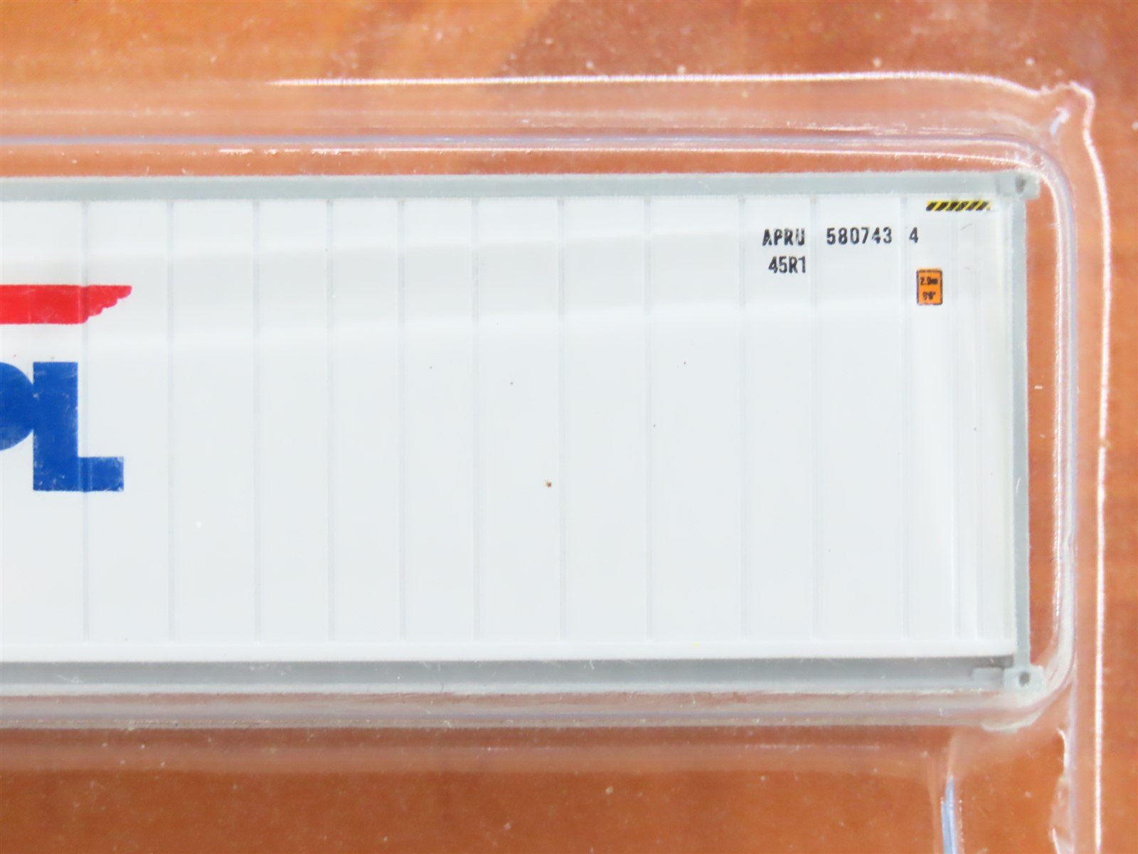 N Scale JTC Model Trains 406502 APL 40' High-Cube Reefer Containers 6-Pack