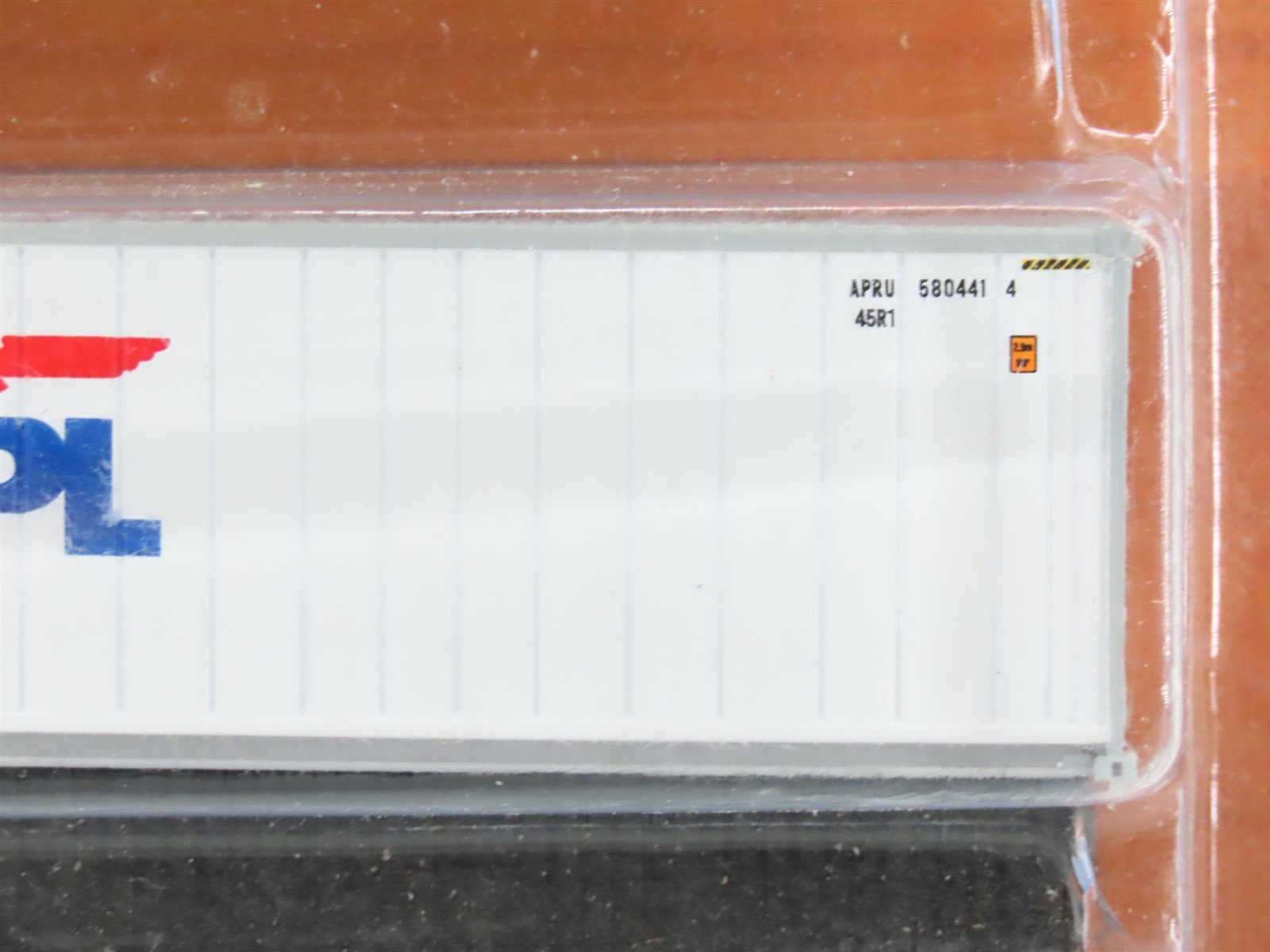 N Scale JTC Model Trains 406502 APL 40' High-Cube Reefer Containers 6-Pack