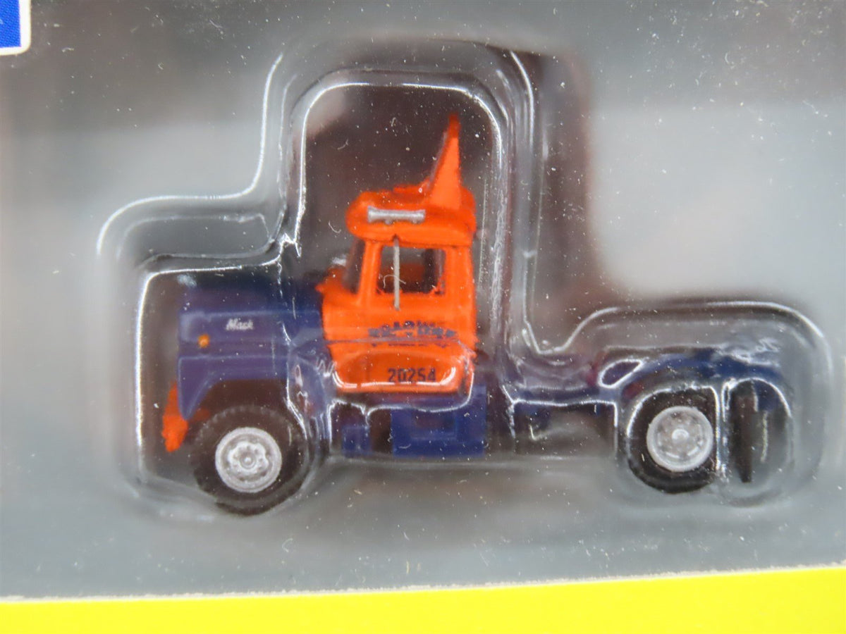 N 1/160 Scale Athearn 13878 Mack Roadway Truck w/ 28&#39; Trailers