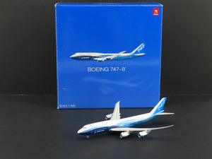 1:400 Scale Hogan 8157 Die-Cast Intercontinental Boeing 747-8 Aircraft w/ Stand