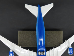 1:400 Scale Hogan 8157 Die-Cast Intercontinental Boeing 747-8 Aircraft w/ Stand