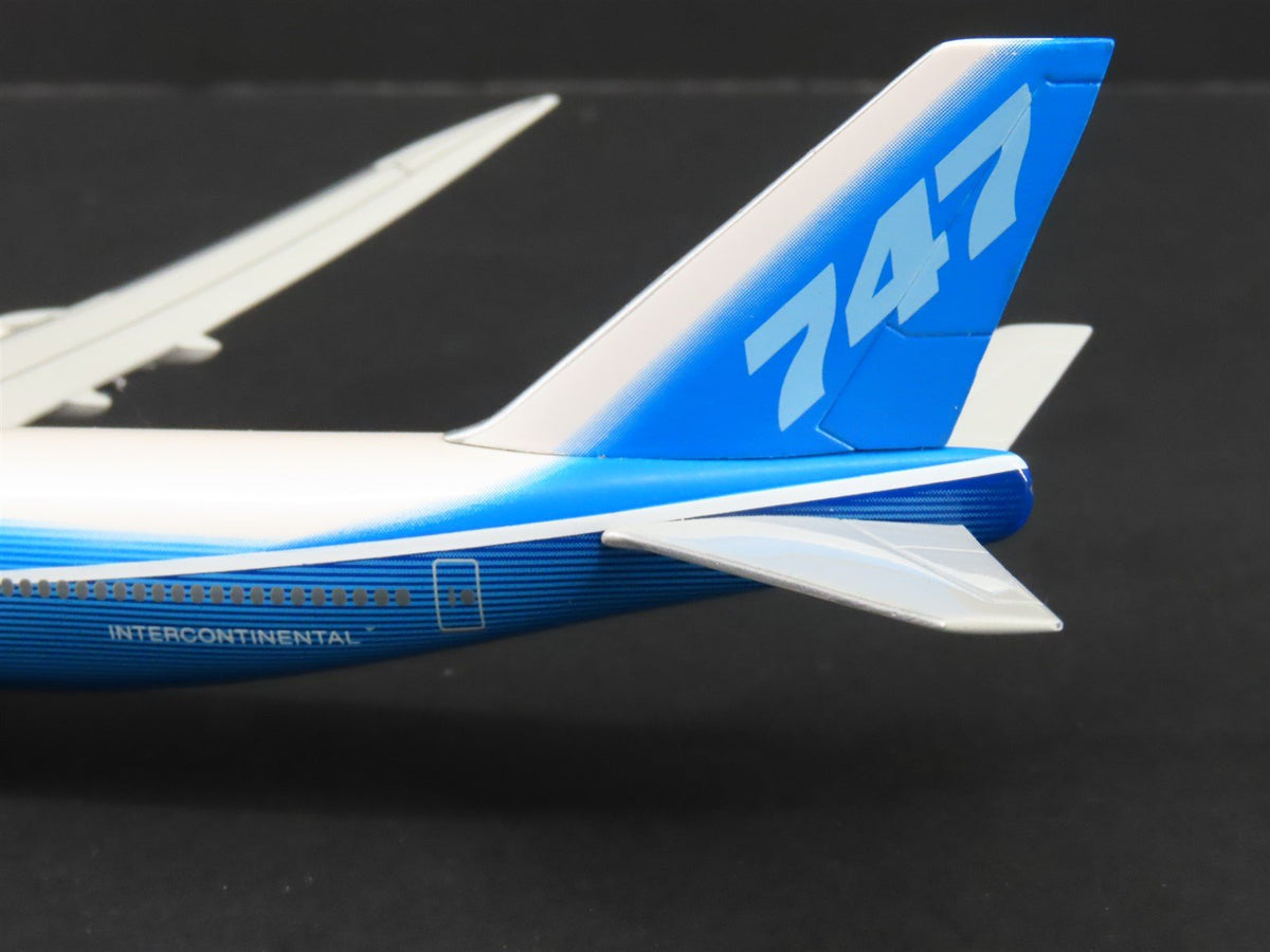 1:400 Scale Hogan 8157 Die-Cast Intercontinental Boeing 747-8 Aircraft w/ Stand