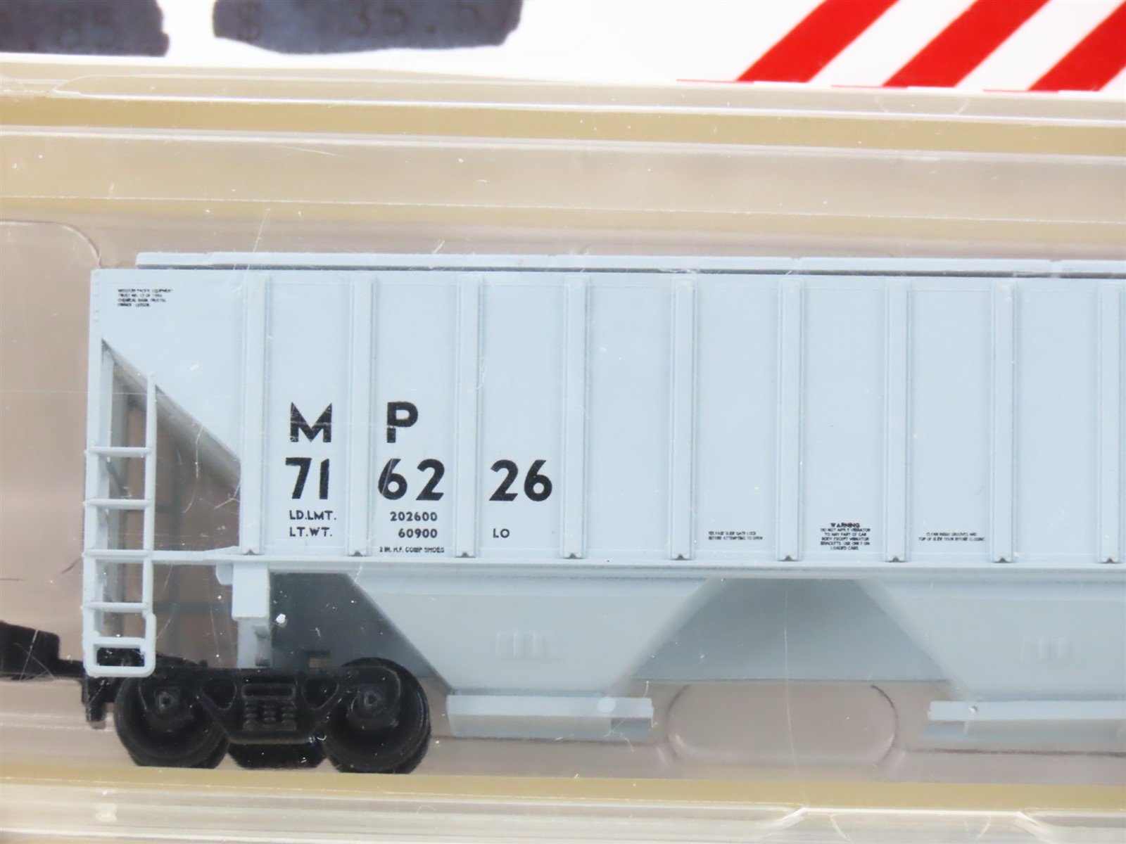 N Scale Red Caboose RN-15407 MP UP Missouri Pacific 3 Bay Covered Hopper 3 Pack