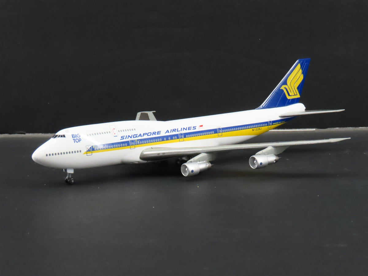 1:400 Dragon Wings Premiere 55123 Die-Cast Singapore Airlines Big Top B747-312