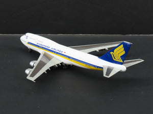1:400 Dragon Wings Premiere 55123 Die-Cast Singapore Airlines Big Top B747-312