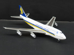 1:400 Dragon Wings Premiere 55123 Die-Cast Singapore Airlines Big Top B747-312