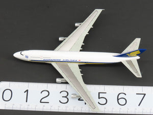 1:400 Dragon Wings Premiere 55123 Die-Cast Singapore Airlines Big Top B747-312