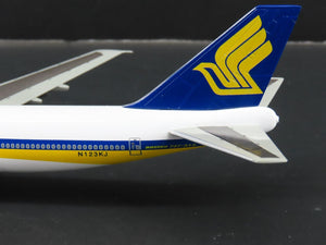 1:400 Dragon Wings Premiere 55123 Die-Cast Singapore Airlines Big Top B747-312