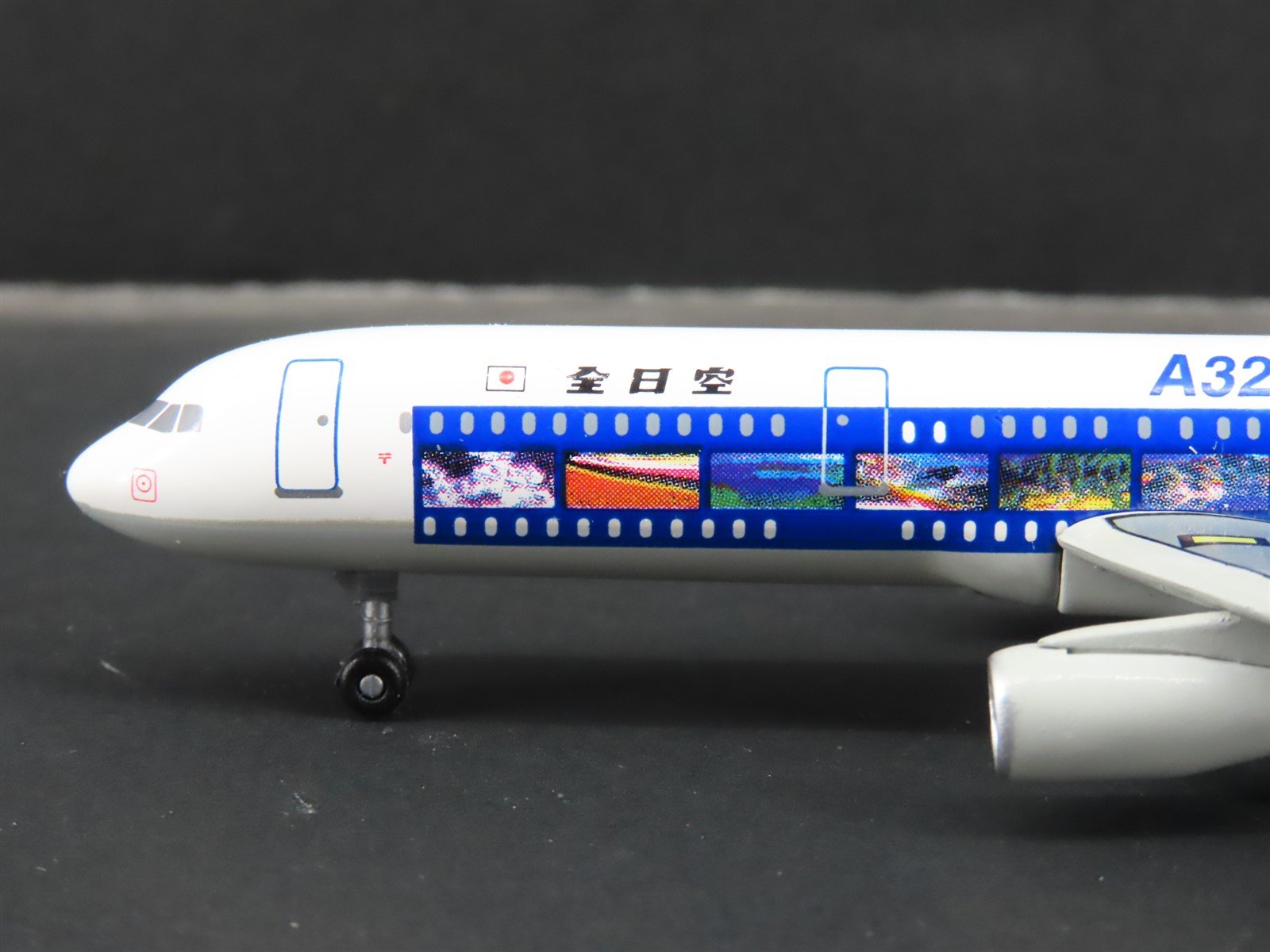 1:400 Dragon Wings JetAir J-004 Die-Cast ANA 'Scenic Film' Airbus A321 Airliner
