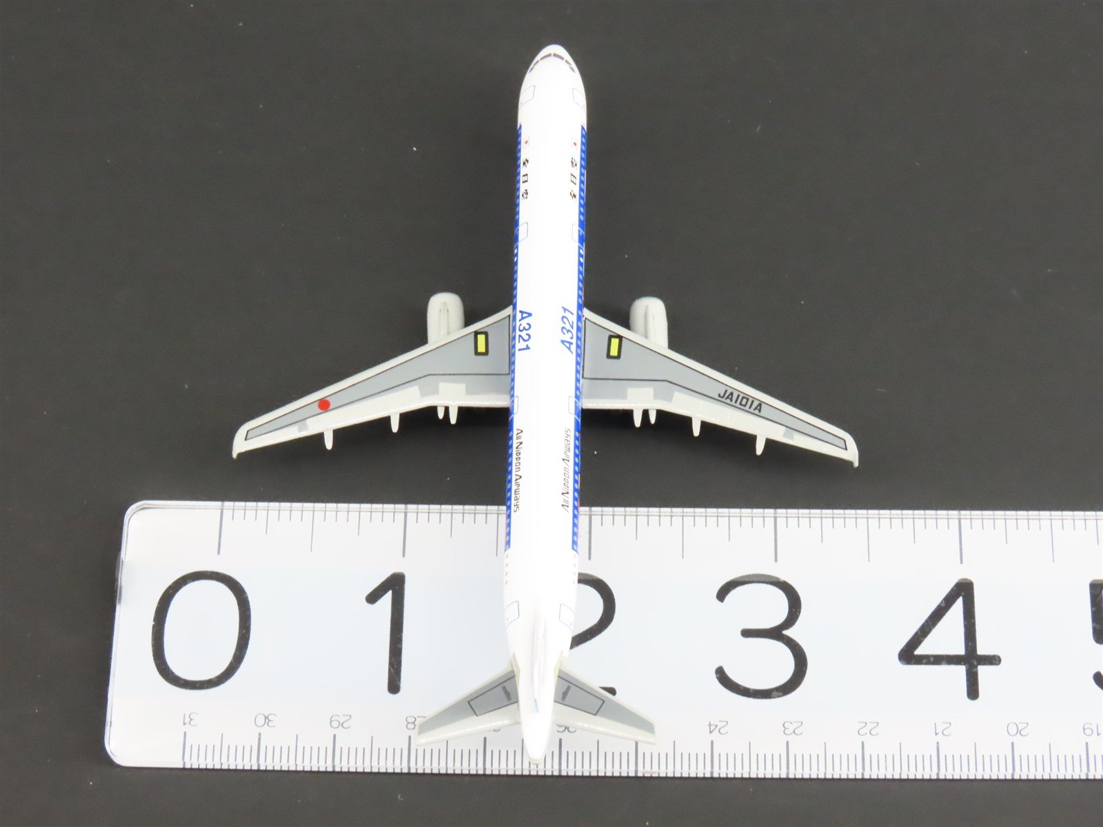 1:400 Dragon Wings JetAir J-004 Die-Cast ANA 'Scenic Film' Airbus A321 Airliner