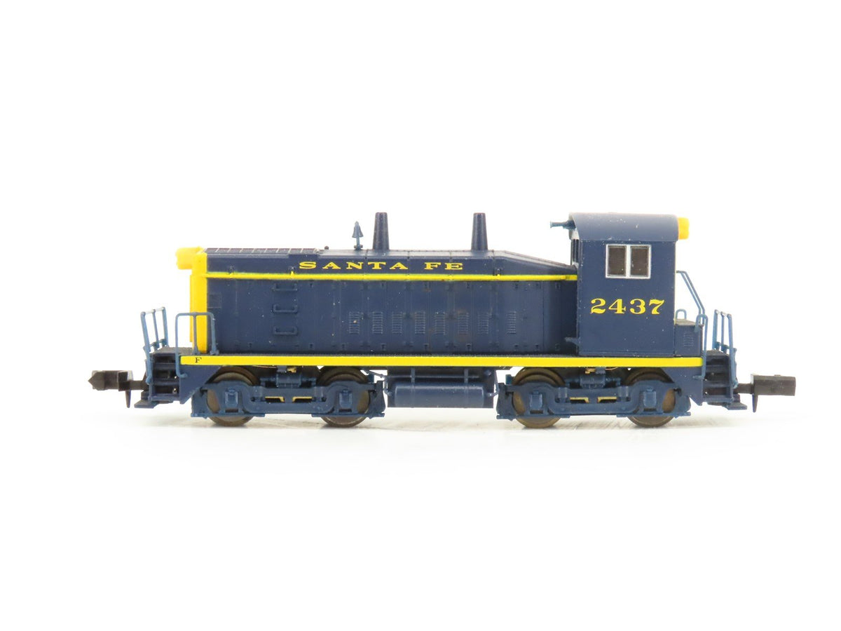 N Scale Life-Like ATSF Santa Fe EMD SW9/1200 Diesel Switcher #2437