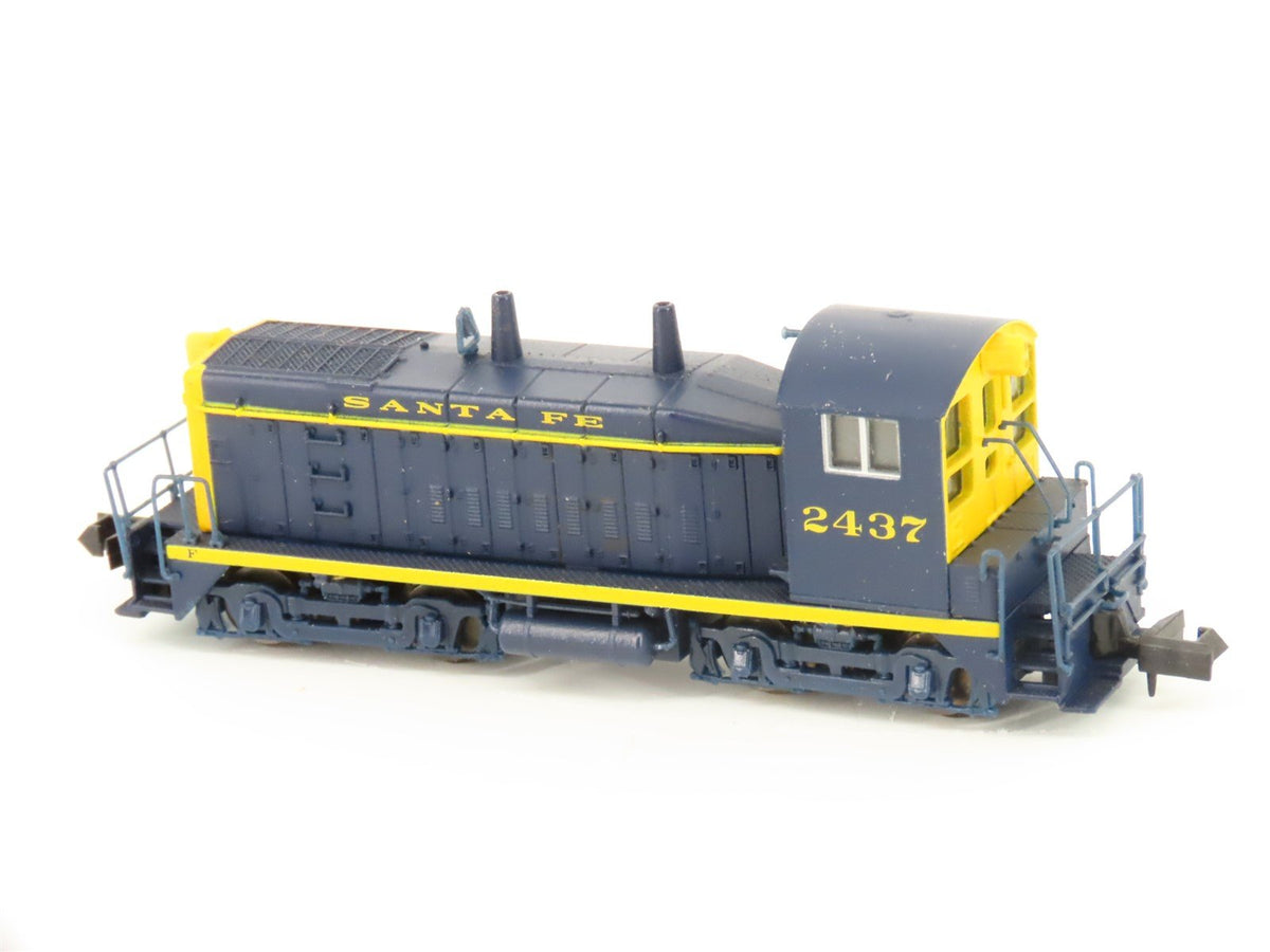 N Scale Life-Like ATSF Santa Fe EMD SW9/1200 Diesel Switcher #2437