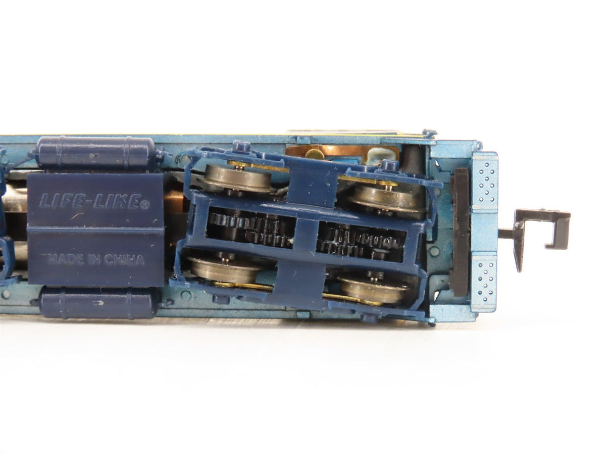 N Scale Life-Like ATSF Santa Fe EMD SW9/1200 Diesel Switcher #2437