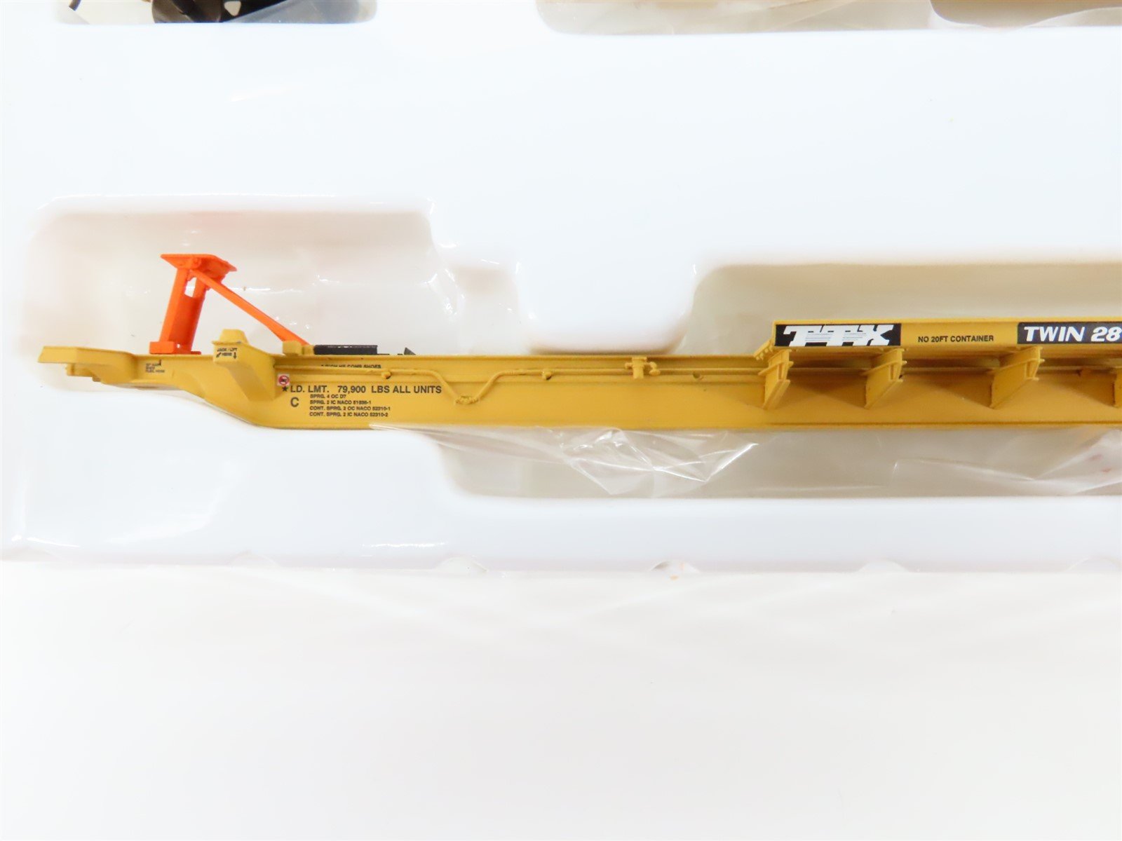 HO Athearn 28904 TTRX 3-Unit Trailer Train 57' All Purpose Spine Cars #361115