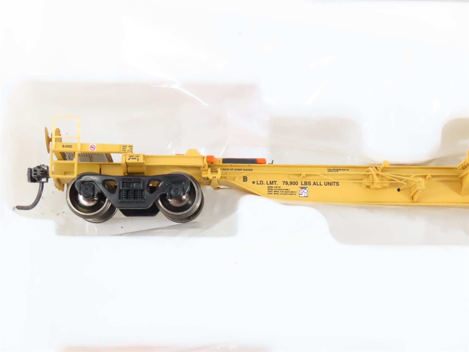 HO Athearn 28903 TTRX 3-Unit Trailer Train 57' All Purpose Spine Cars #360819
