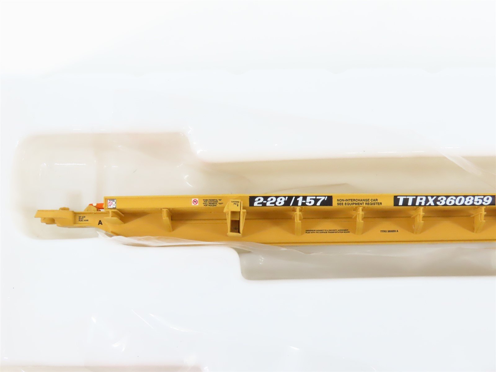 HO Athearn 28901 TTRX 3-Unit Trailer Train 57' All Purpose Spine Cars #360859