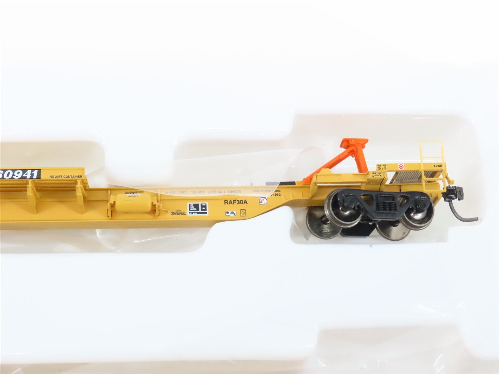 HO Athearn 28906 TTRX 3-Unit Trailer Train 57' All Purpose Spine Cars #360941