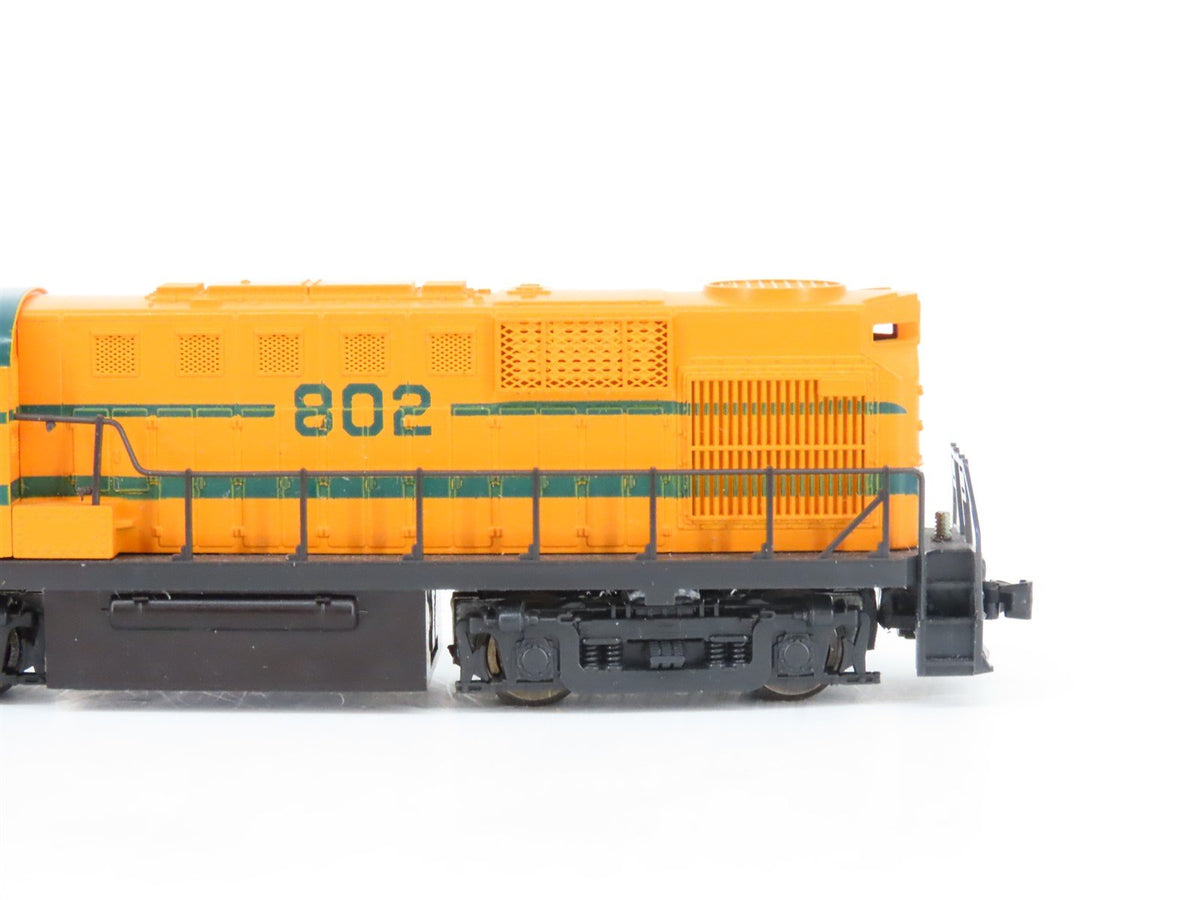 N Scale KATO MEC Maine Central &quot;Pine Tree Route&quot; ALCO RS-11 Diesel #802