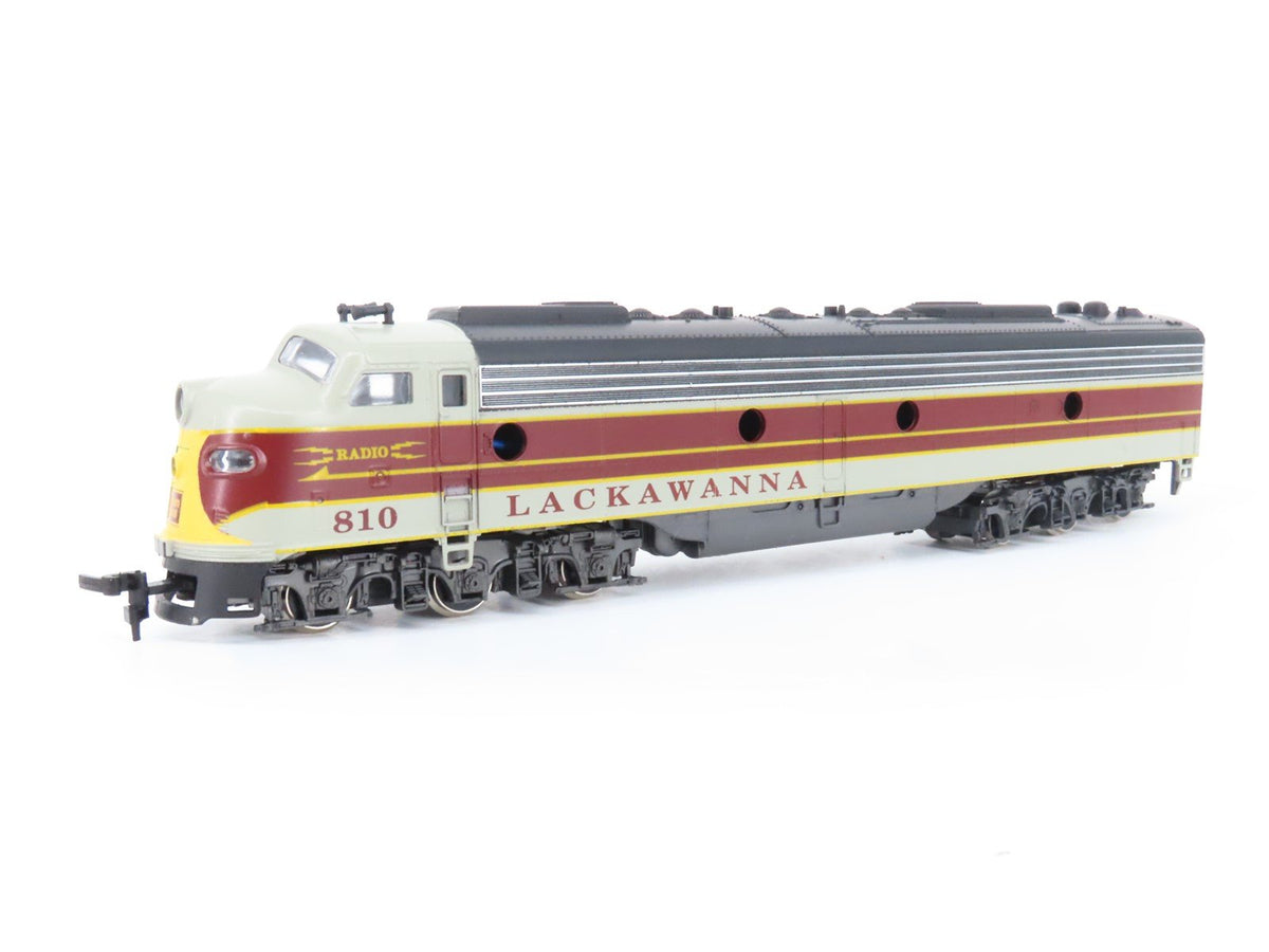 HO Scale IHC 1972 DL&amp;W Lackawanna EMD E8A/A Diesel Locomotive Set #811/810