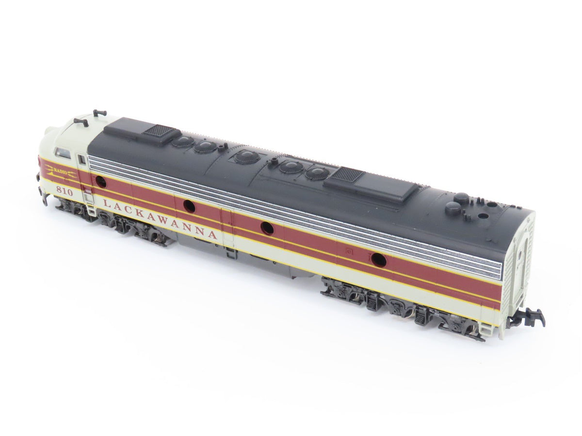 HO Scale IHC 1972 DL&amp;W Lackawanna EMD E8A/A Diesel Locomotive Set #811/810
